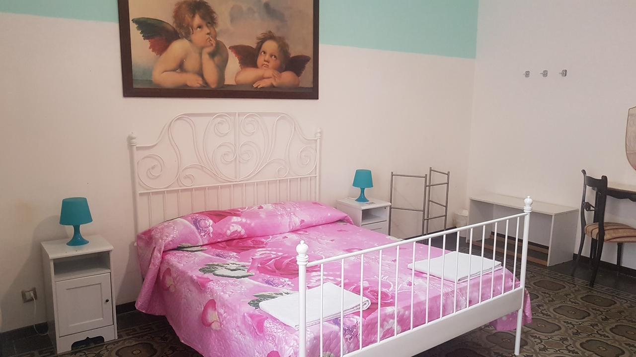 Hotel Lanza CTA Exteriér fotografie